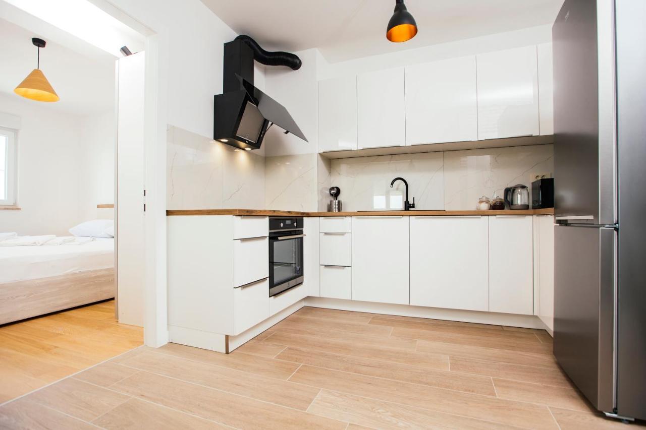 Апартаменты Apartman Magdalena Макарска Экстерьер фото