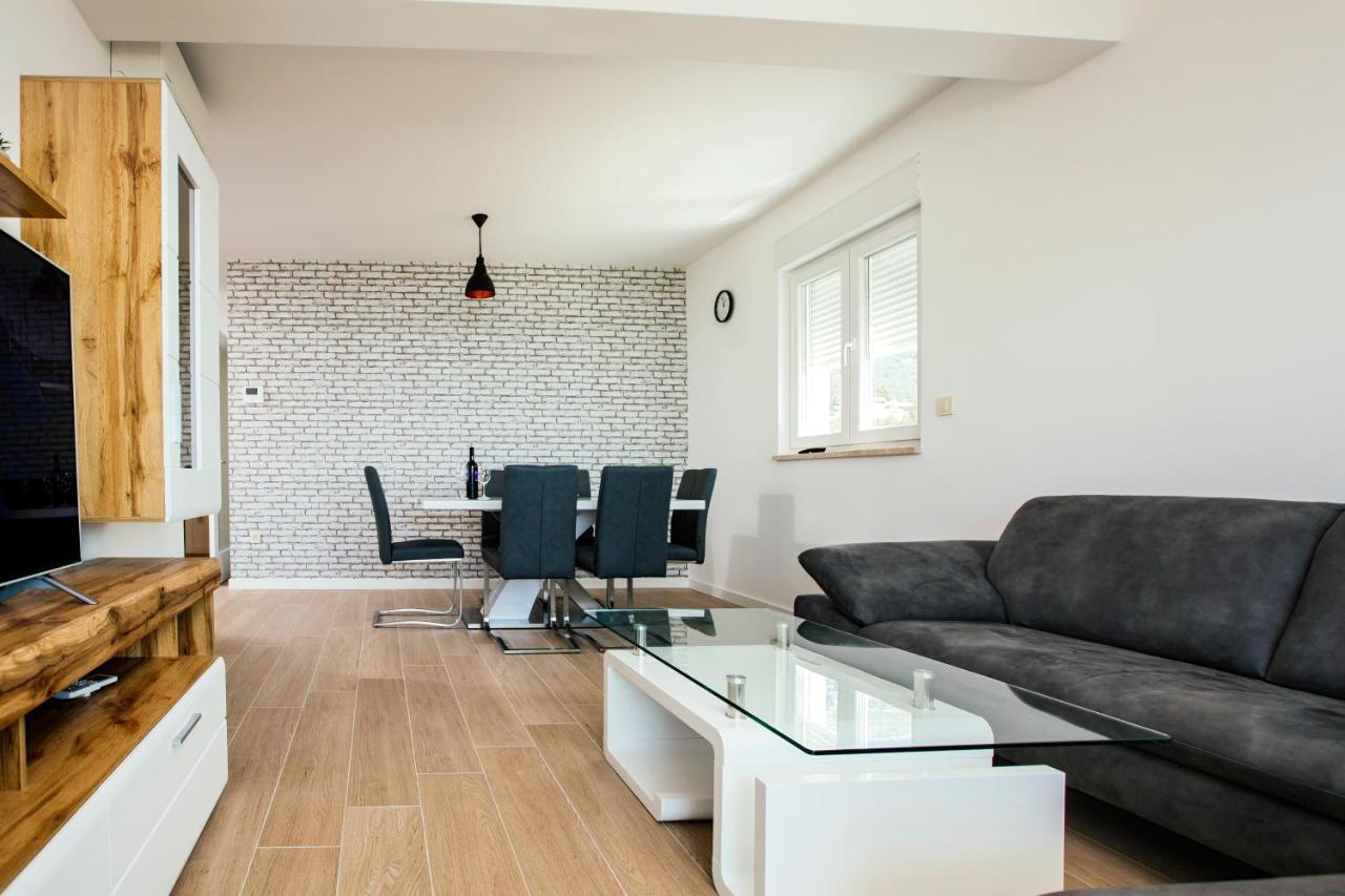 Апартаменты Apartman Magdalena Макарска Экстерьер фото